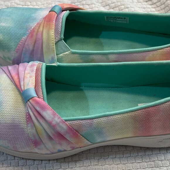 Skechers Stylish Shoe - Picture 2 of 3